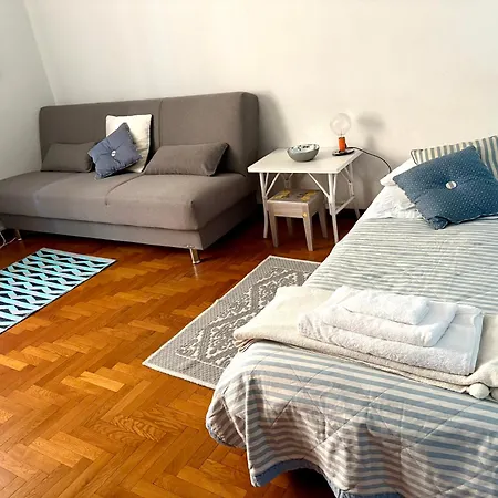 Flower Διαμέρισμα